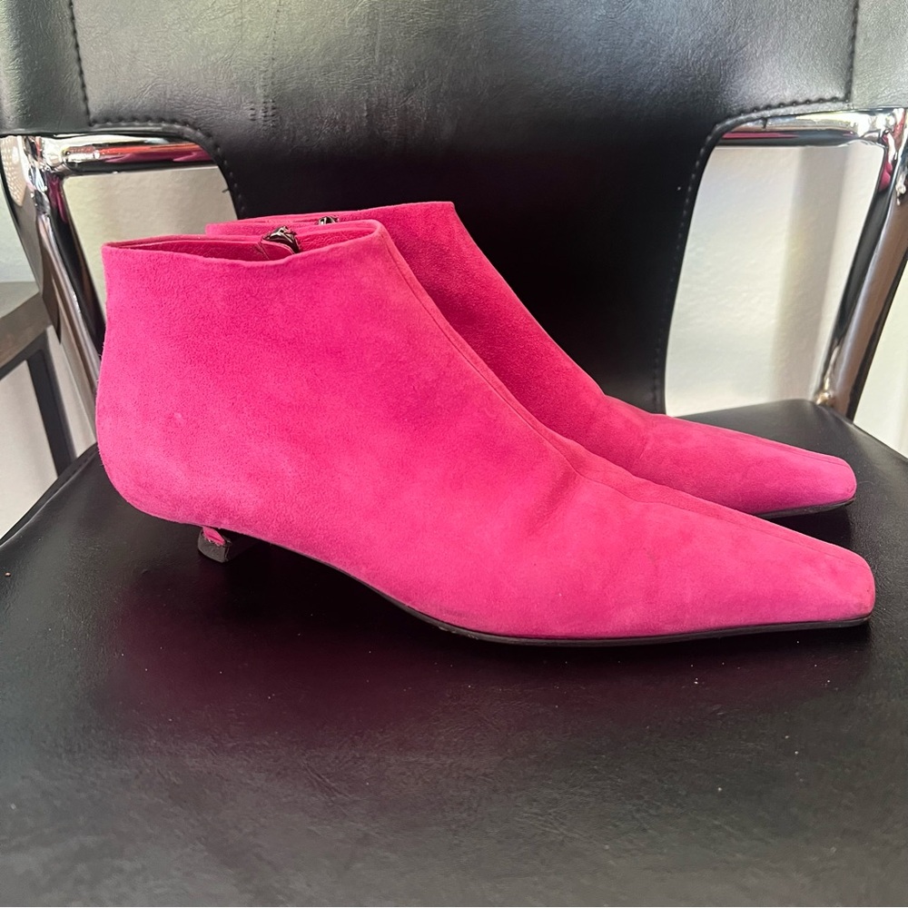 Prada Suede Pink pointed square toe kitten heel bootie SZ 38/ 8 - Picture 2 of 10